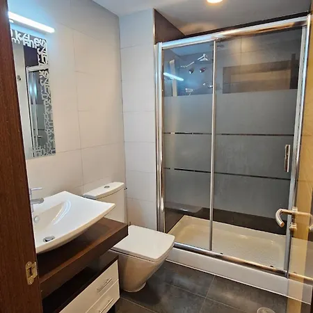 Playa Poniente Con Parking Incluido خيخون