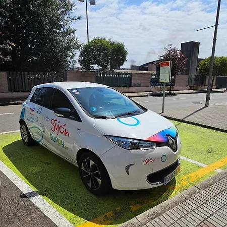 Playa Poniente Con Parking Incluido خيخون