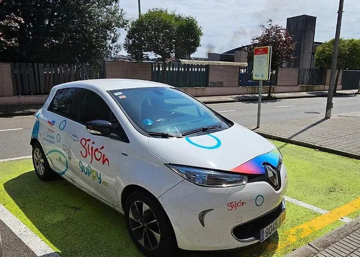 Playa Poniente Con Parking Incluido Gijón